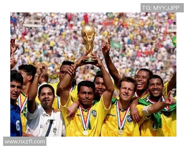 上帝之手与足球传奇:那些改变比赛历史的明星球员们 上帝之手与足球传奇:那些改变比赛历史的明星球员们