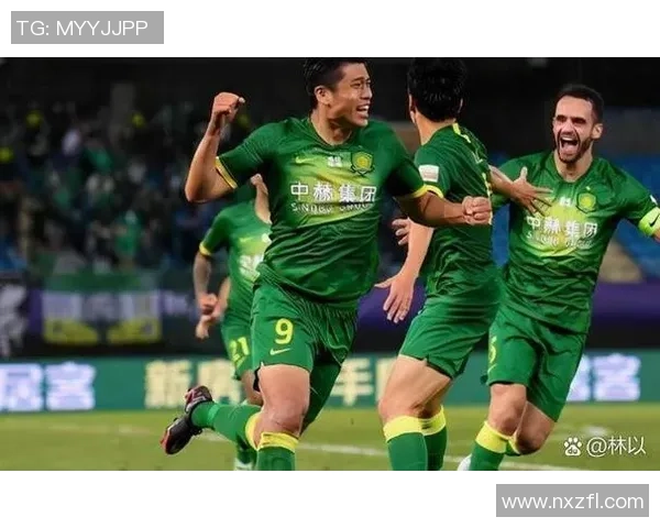 西安约足球激情四溢球迷齐聚共享绿茵盛宴